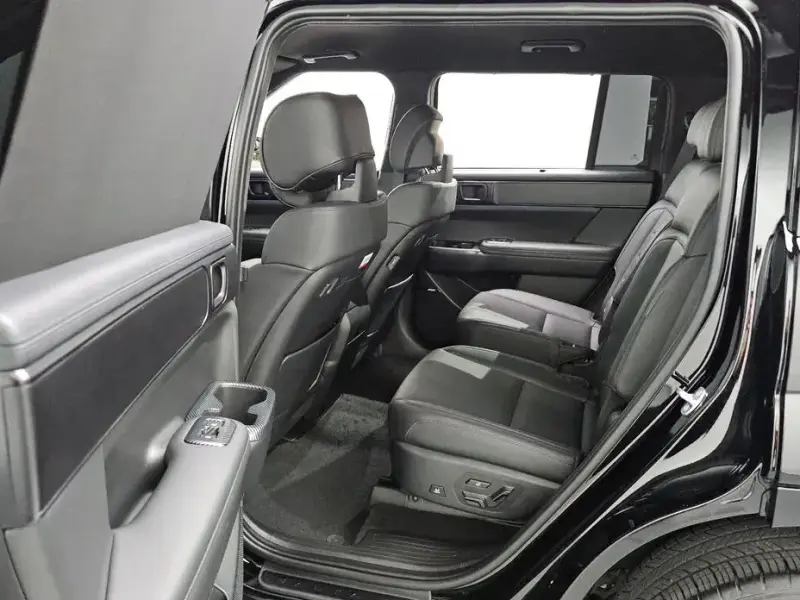 2024 Hyundai Santa Fe с пробегом 12 425 км