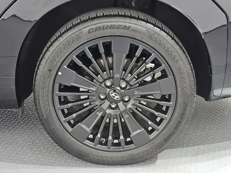 2024 Hyundai Santa Fe с пробегом 12 425 км