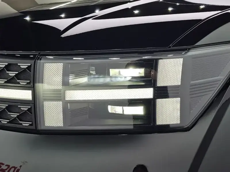 2024 Hyundai Santa Fe с пробегом 12 425 км