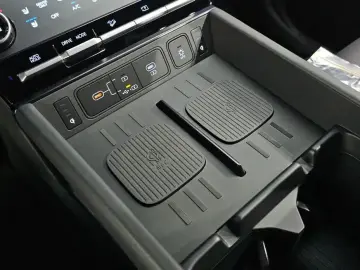 2024 Hyundai Santa Fe с пробегом 12 425 км