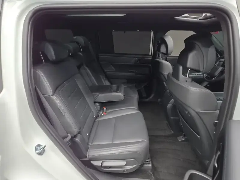 2024 Hyundai Santa Fe с пробегом 16 409 км