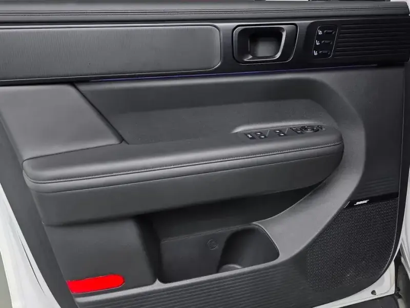 2024 Hyundai Santa Fe с пробегом 16 409 км