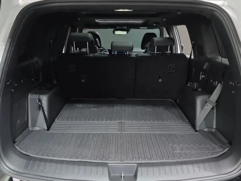 2024 Hyundai Santa Fe с пробегом 16 409 км