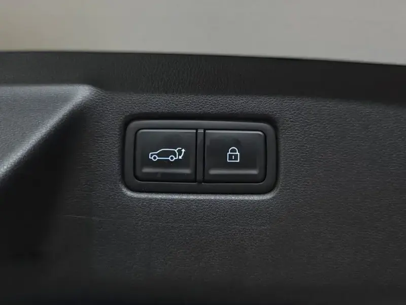 2024 Hyundai Santa Fe с пробегом 16 409 км