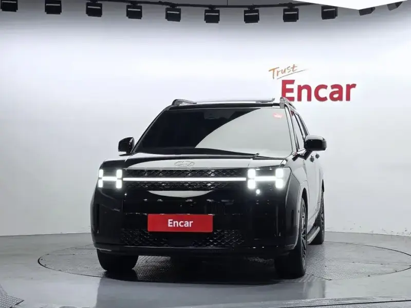 2025 Hyundai Santa Fe с пробегом 15 770 км