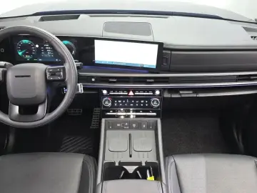 2025 Hyundai Santa Fe с пробегом 15 770 км