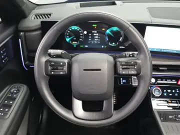 2025 Hyundai Santa Fe с пробегом 15 770 км