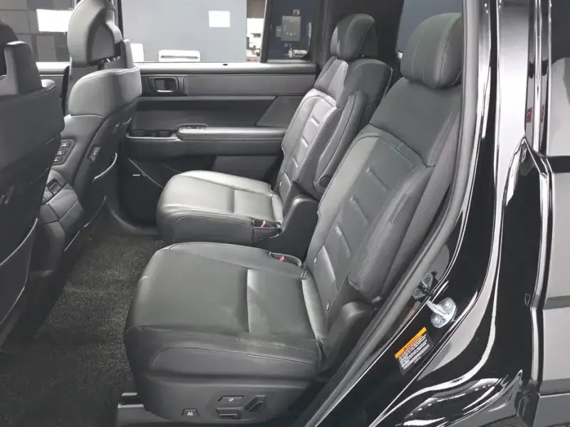 2025 Hyundai Santa Fe с пробегом 15 770 км