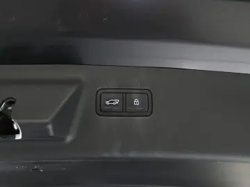 2025 Hyundai Santa Fe с пробегом 15 770 км