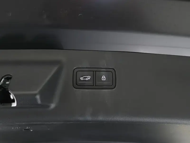 2025 Hyundai Santa Fe с пробегом 15 770 км