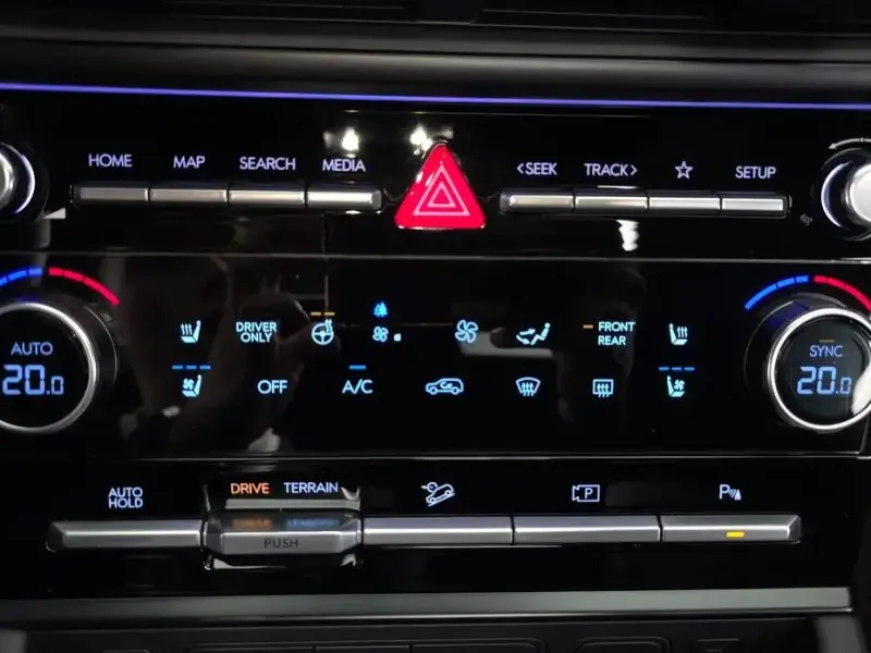 2025 Hyundai Santa Fe с пробегом 15 770 км