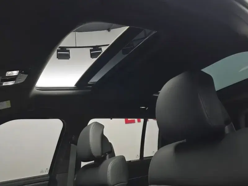 2025 Hyundai Santa Fe с пробегом 15 770 км