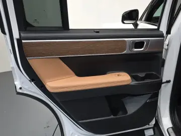 2023 Hyundai Santa Fe с пробегом 51 944 км