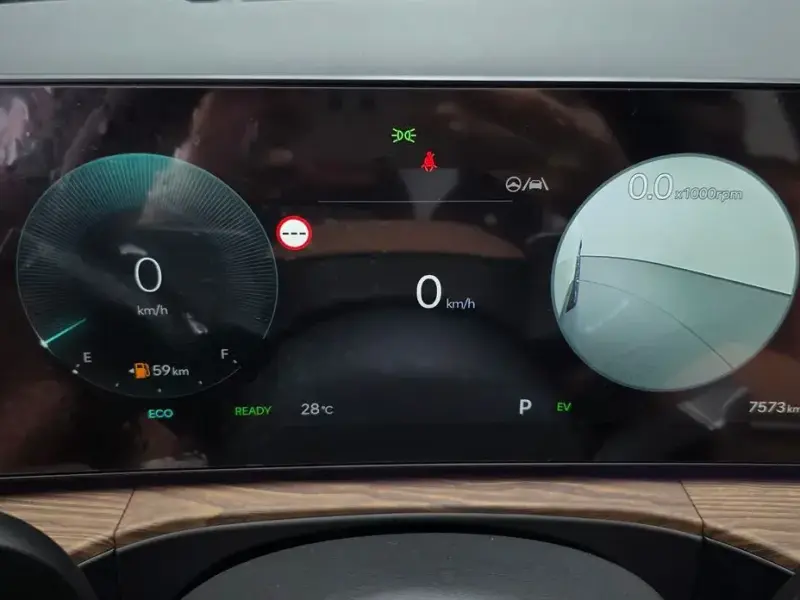 2026 Hyundai Santa Fe с пробегом 7 573 км