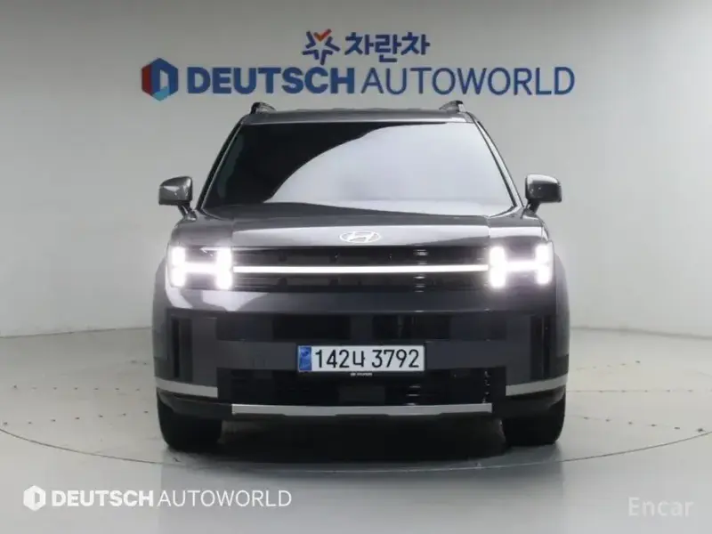 2023 Hyundai Santa Fe с пробегом 9 765 км