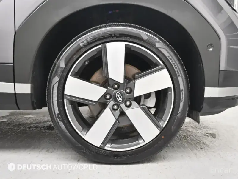 2023 Hyundai Santa Fe с пробегом 9 765 км