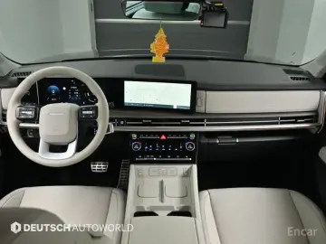 2023 Hyundai Santa Fe с пробегом 9 765 км