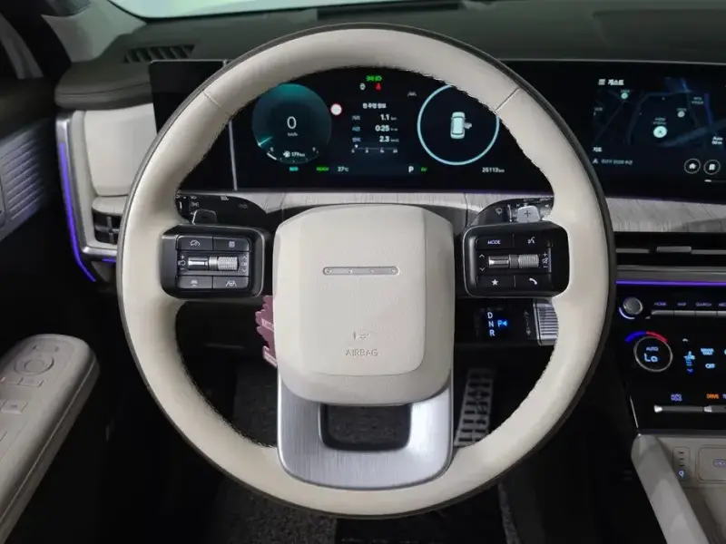 2023 Hyundai Santa Fe с пробегом 25 113 км
