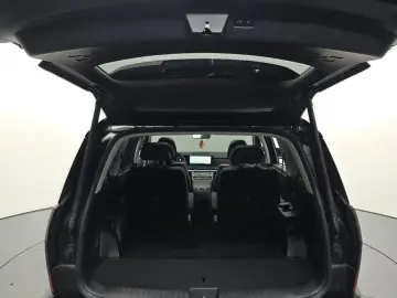 2025 Hyundai Santa Fe с пробегом 27 390 км