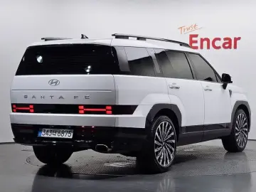 2025 Hyundai Santa Fe с пробегом 16 853 км
