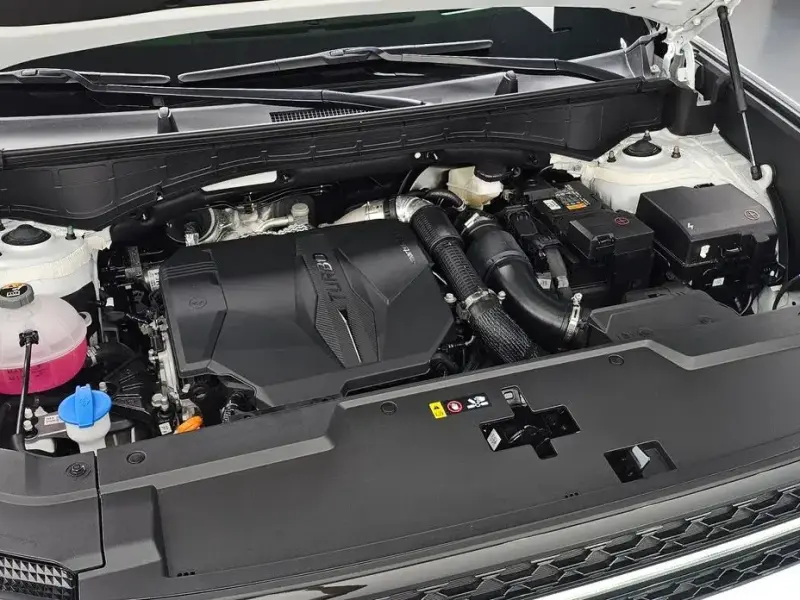 2025 Hyundai Santa Fe с пробегом 16 853 км
