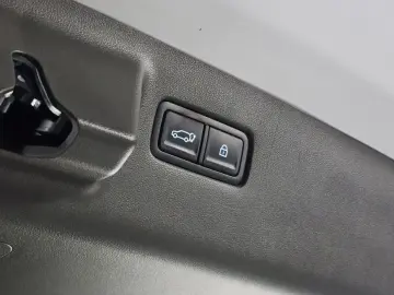2025 Hyundai Santa Fe с пробегом 16 853 км