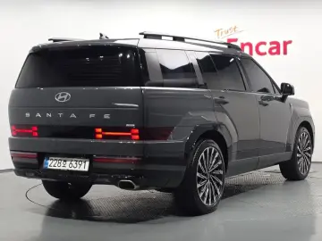 2025 Hyundai Santa Fe с пробегом 56 712 км