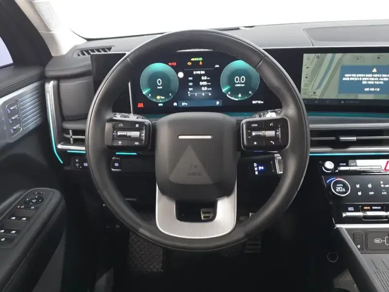 2025 Hyundai Santa Fe с пробегом 56 712 км