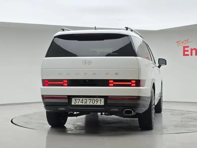 2024 Hyundai Santa Fe с пробегом 19 600 км
