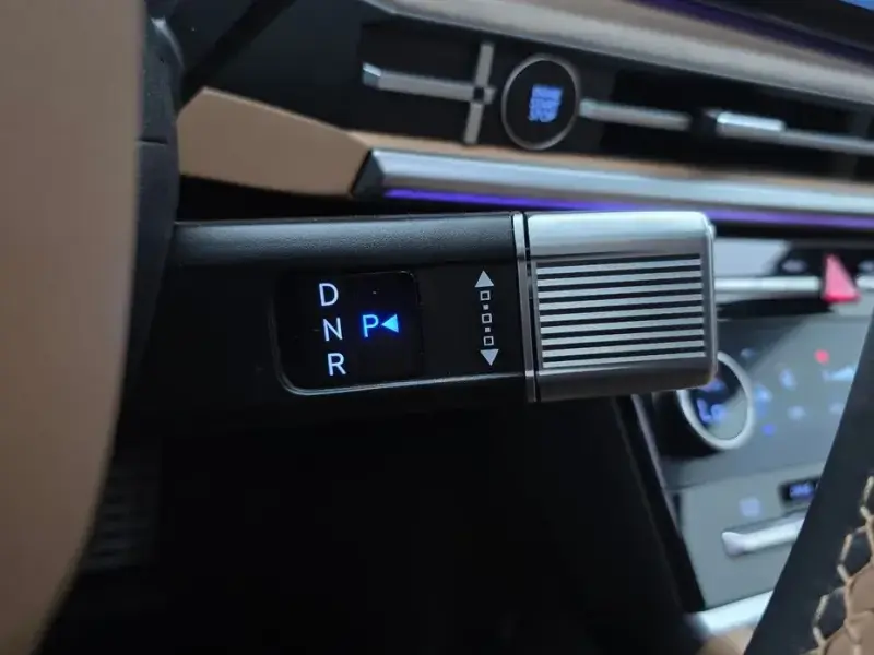2024 Hyundai Santa Fe с пробегом 19 600 км