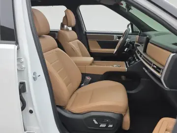 2024 Hyundai Santa Fe с пробегом 19 600 км