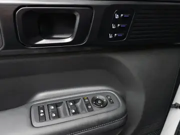2023 Hyundai Santa Fe с пробегом 59 932 км