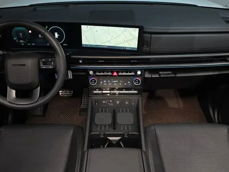 2024 Hyundai Santa Fe с пробегом 17 200 км