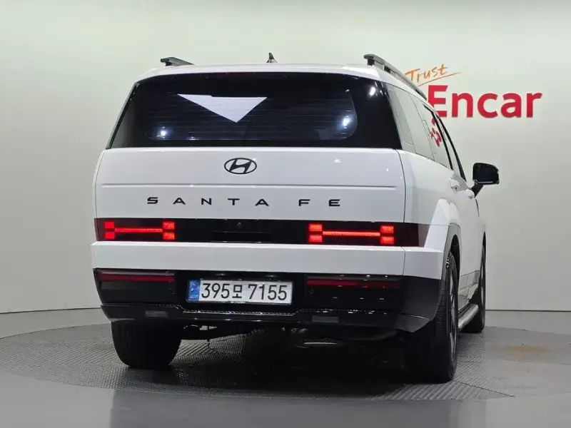 2024 Hyundai Santa Fe с пробегом 21 562 км
