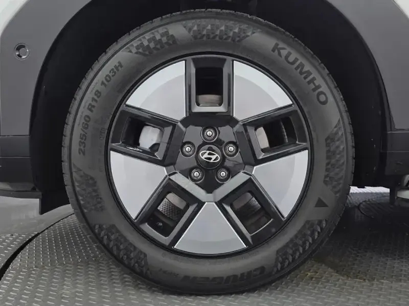 2024 Hyundai Santa Fe с пробегом 21 562 км
