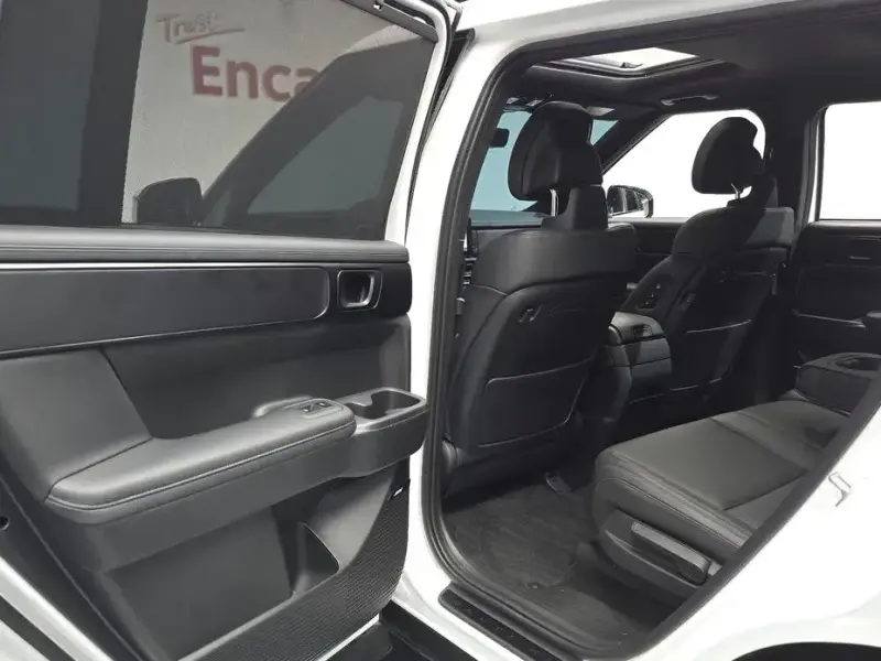 2024 Hyundai Santa Fe с пробегом 17 200 км