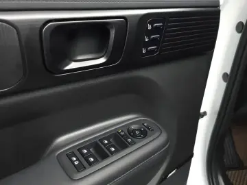 2024 Hyundai Santa Fe с пробегом 17 200 км