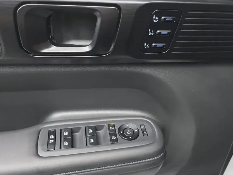 2024 Hyundai Santa Fe с пробегом 21 562 км