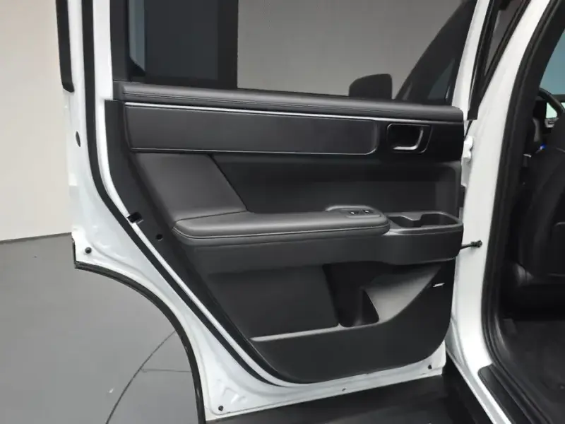 2024 Hyundai Santa Fe с пробегом 17 200 км
