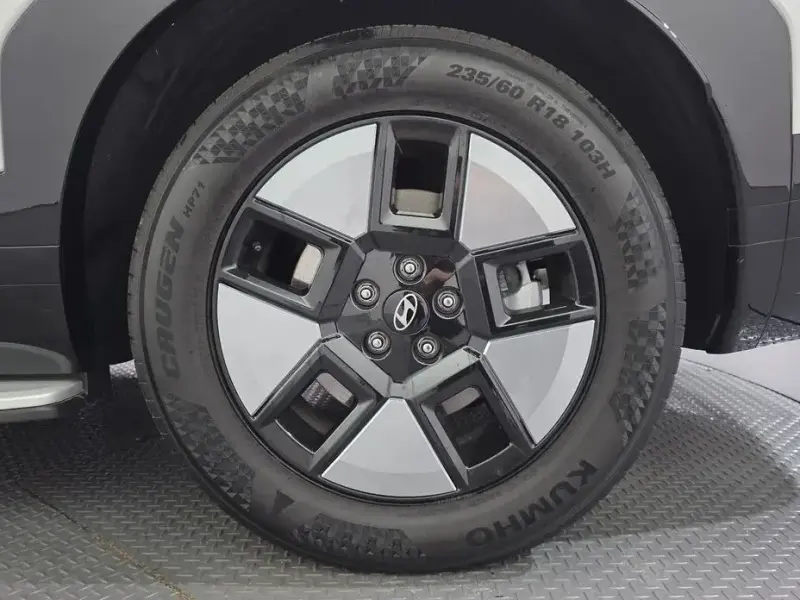 2024 Hyundai Santa Fe с пробегом 21 562 км