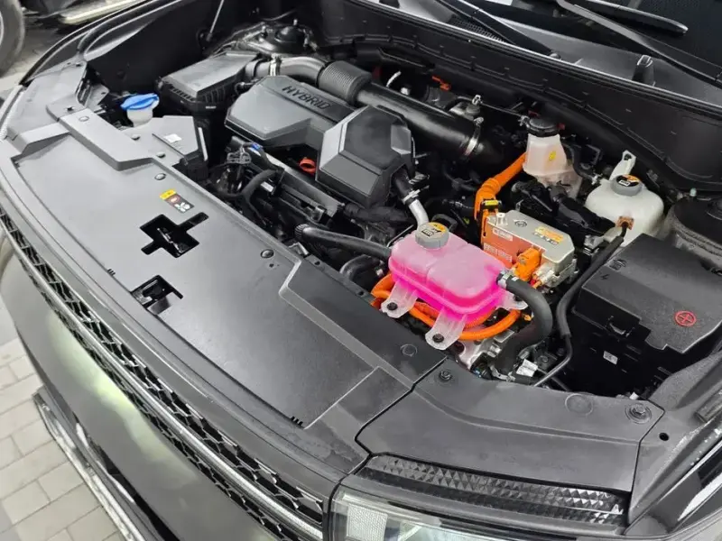 2025 Hyundai Santa Fe с пробегом 19 036 км