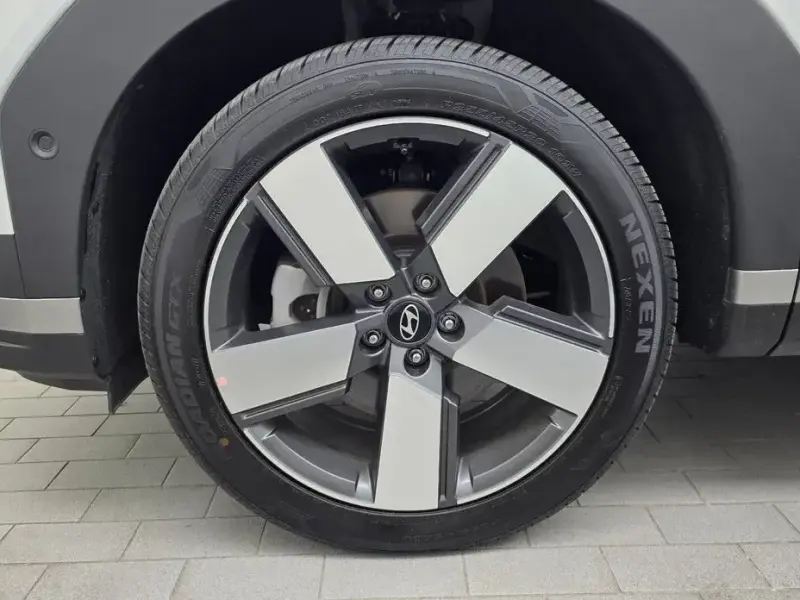 2025 Hyundai Santa Fe с пробегом 31 488 км