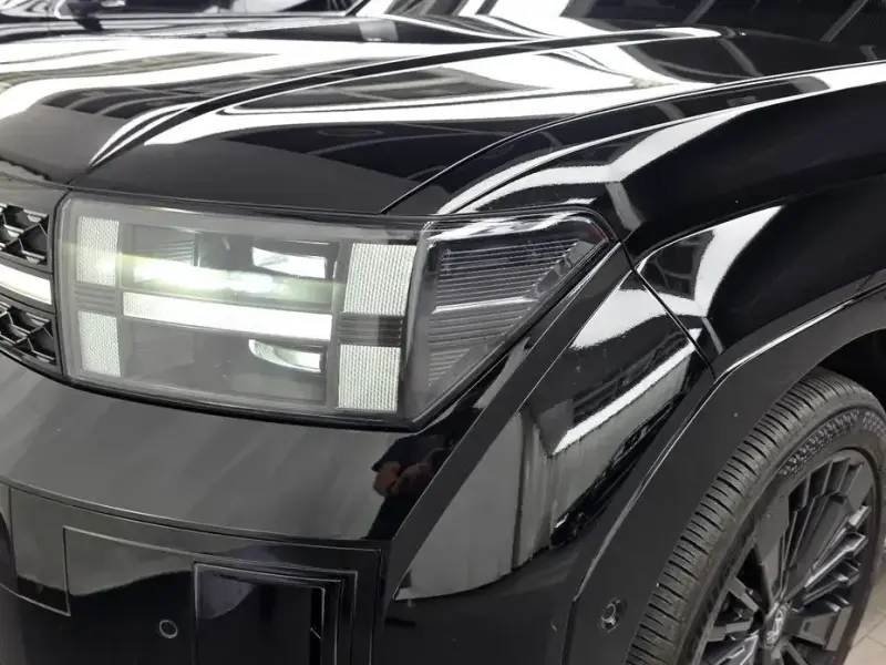2025 Hyundai Santa Fe с пробегом 19 036 км