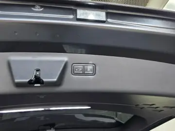 2025 Hyundai Santa Fe с пробегом 19 036 км
