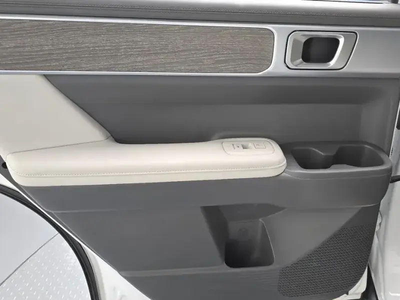 2024 Hyundai Santa Fe с пробегом 32 294 км