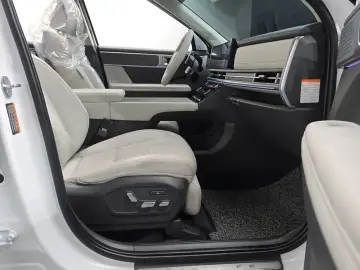 2024 Hyundai Santa Fe с пробегом 32 294 км