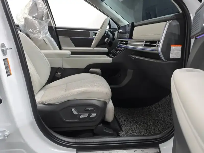 2024 Hyundai Santa Fe с пробегом 32 294 км