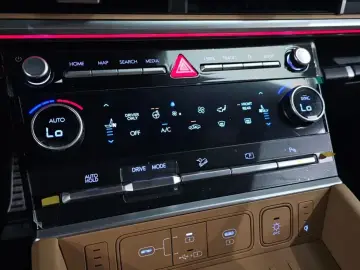 2024 Hyundai Santa Fe с пробегом 68 926 км