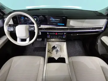 2025 Hyundai Santa Fe с пробегом 37 318 км