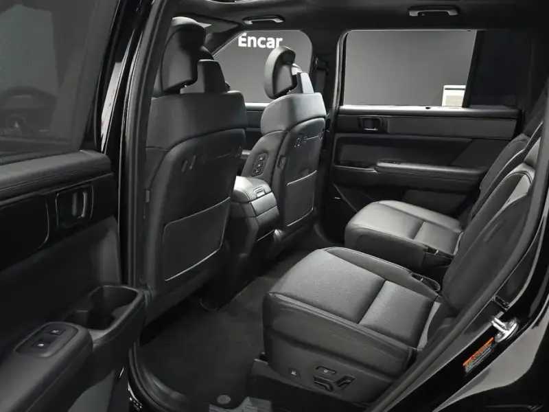 2024 Hyundai Santa Fe с пробегом 21 914 км